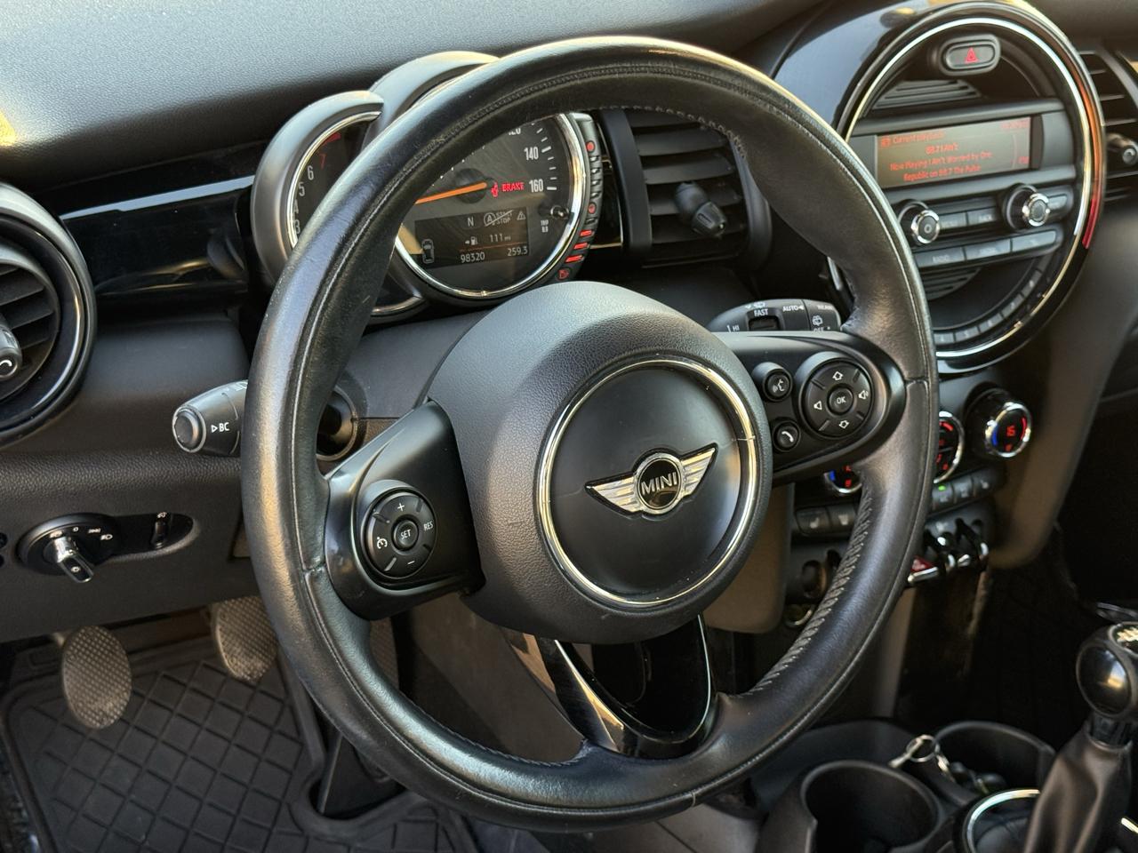 MINI Cooper Hardtop 2dr HB 2015
