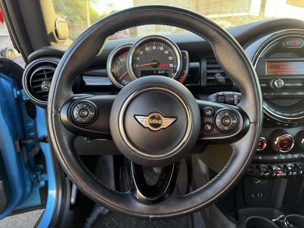 MINI Cooper Hardtop 2dr HB 2015