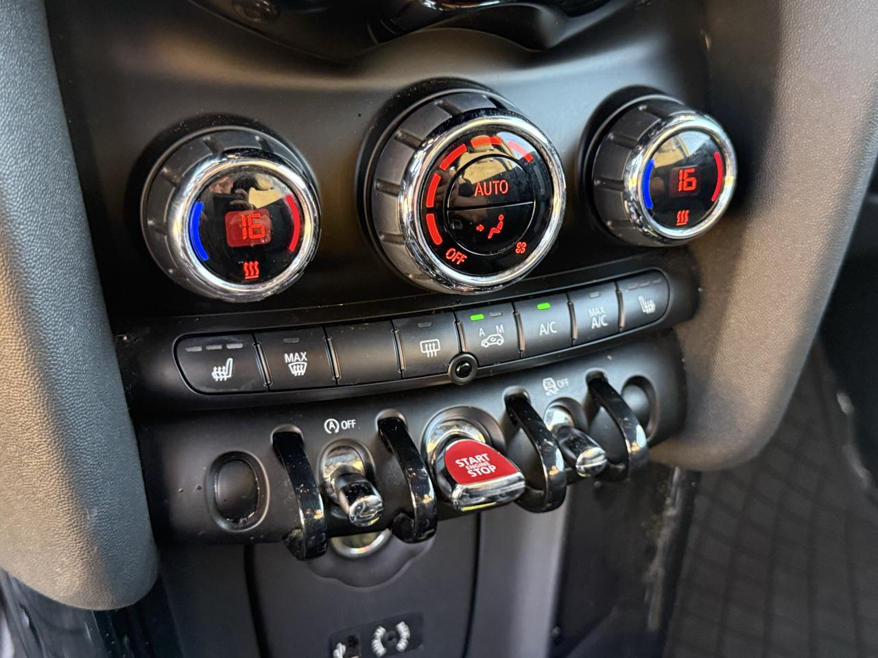 MINI Cooper Hardtop 2dr HB 2015