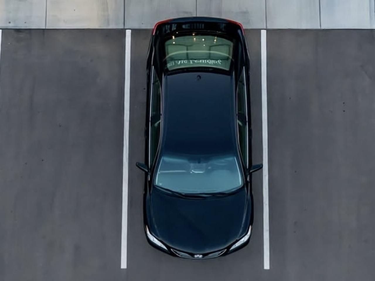 Toyota Camry 4dr Sdn I4 Man LE (Natl) 2011
