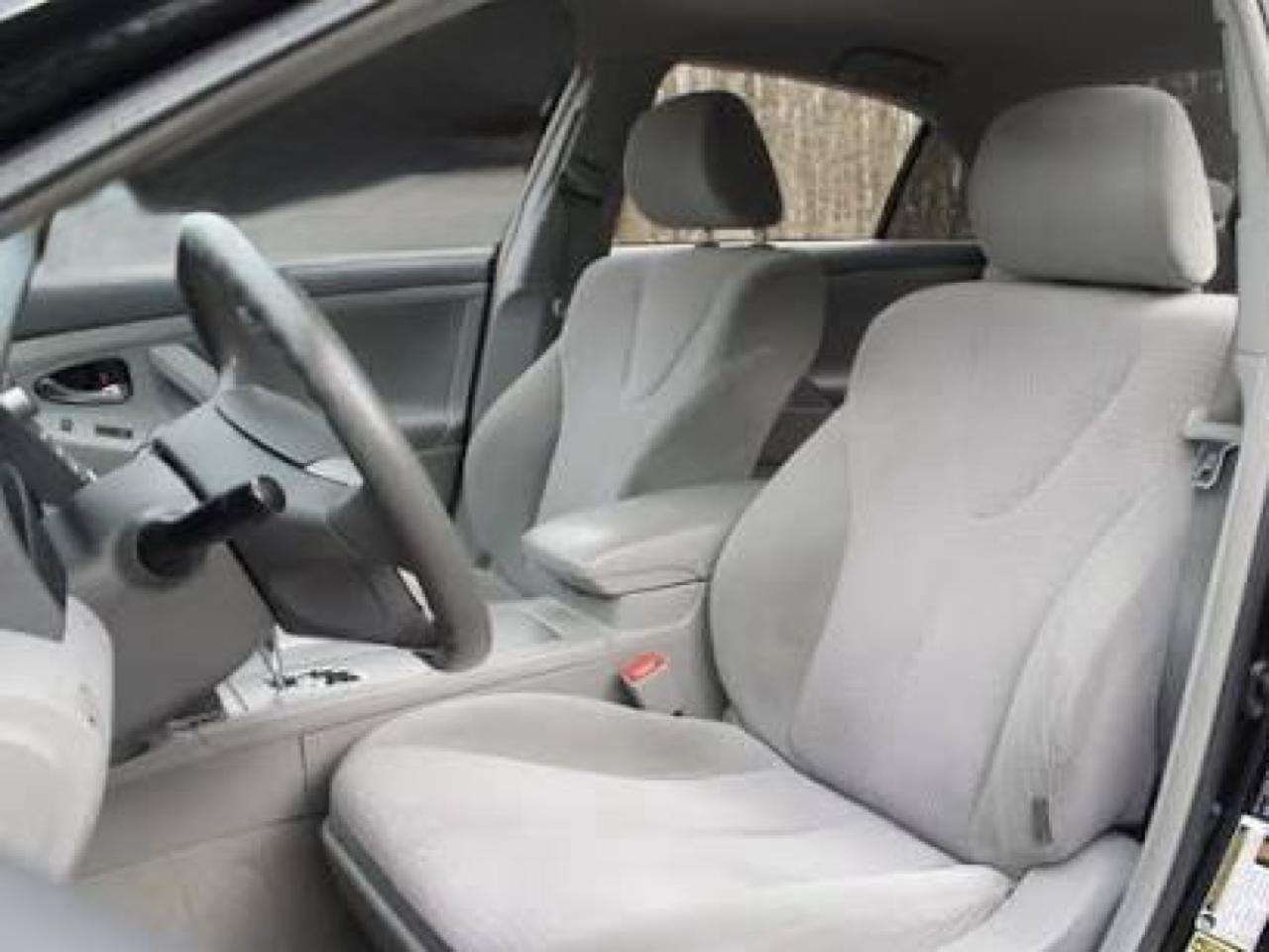 Toyota Camry 4dr Sdn I4 Man LE (Natl) 2011