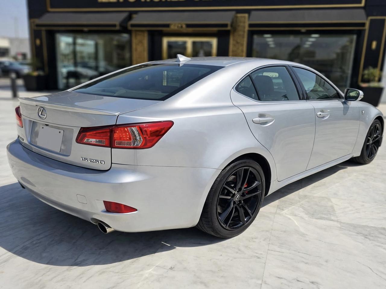 Lexus IS 250 4dr Sport Sdn Crafted Line RWD 2011