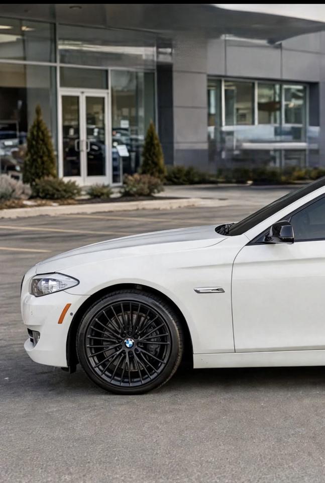 BMW 5 Series 4dr Sdn 535i RWD 2014
