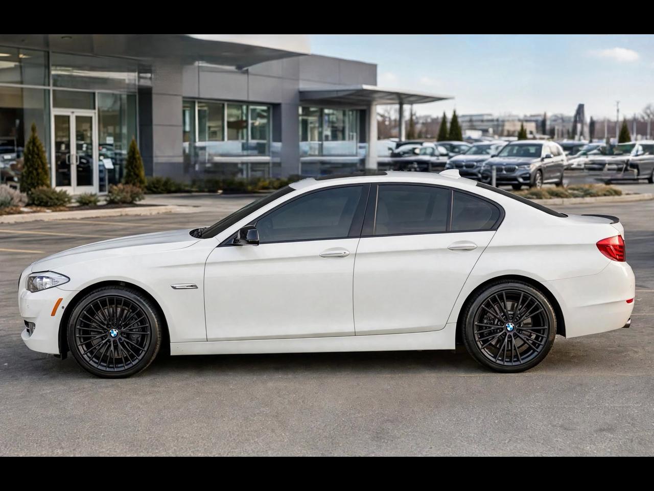 BMW 5 Series 4dr Sdn 535i RWD 2014