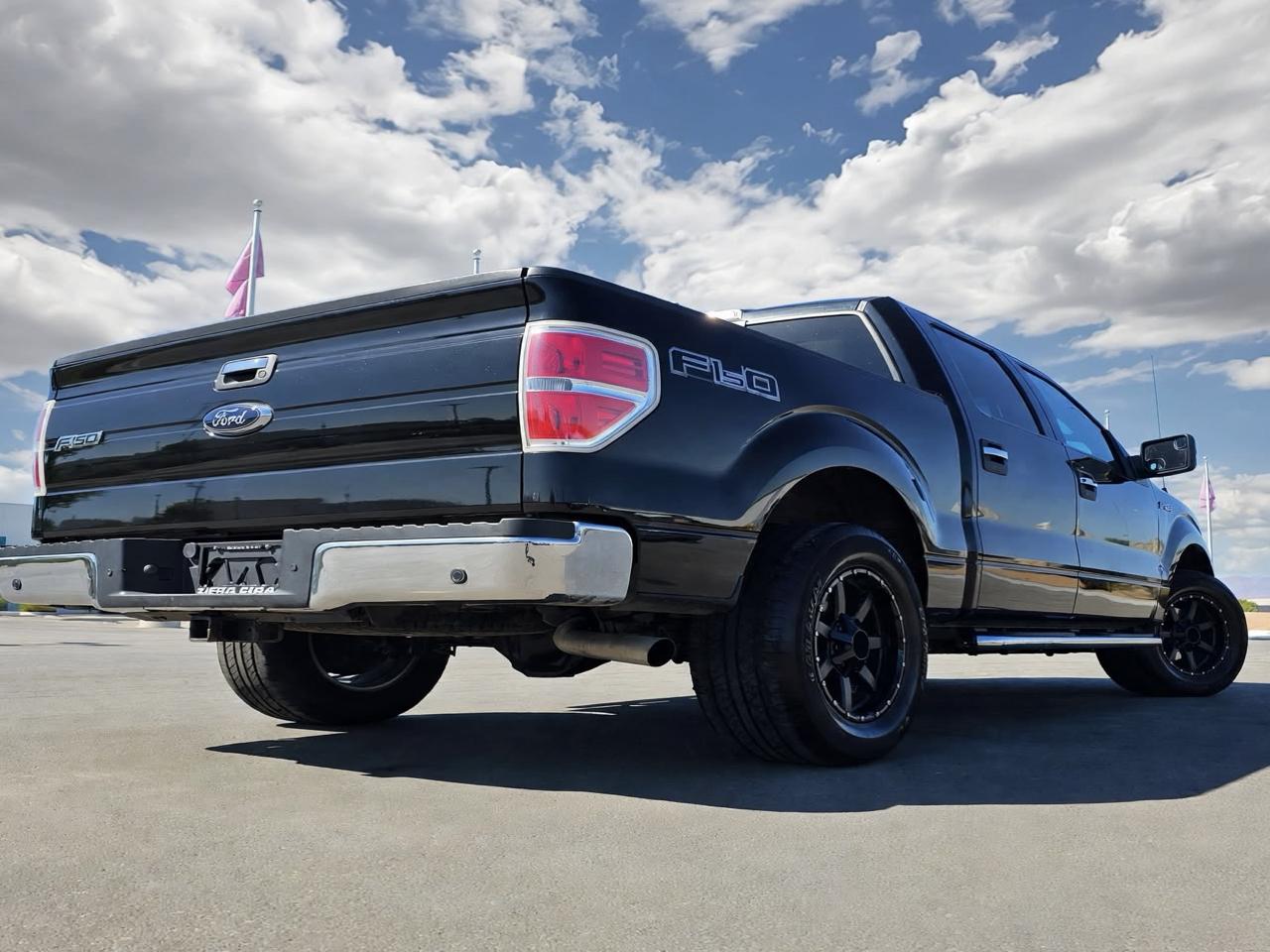 Ford F-150 2WD SuperCrew 145" XLT 2013