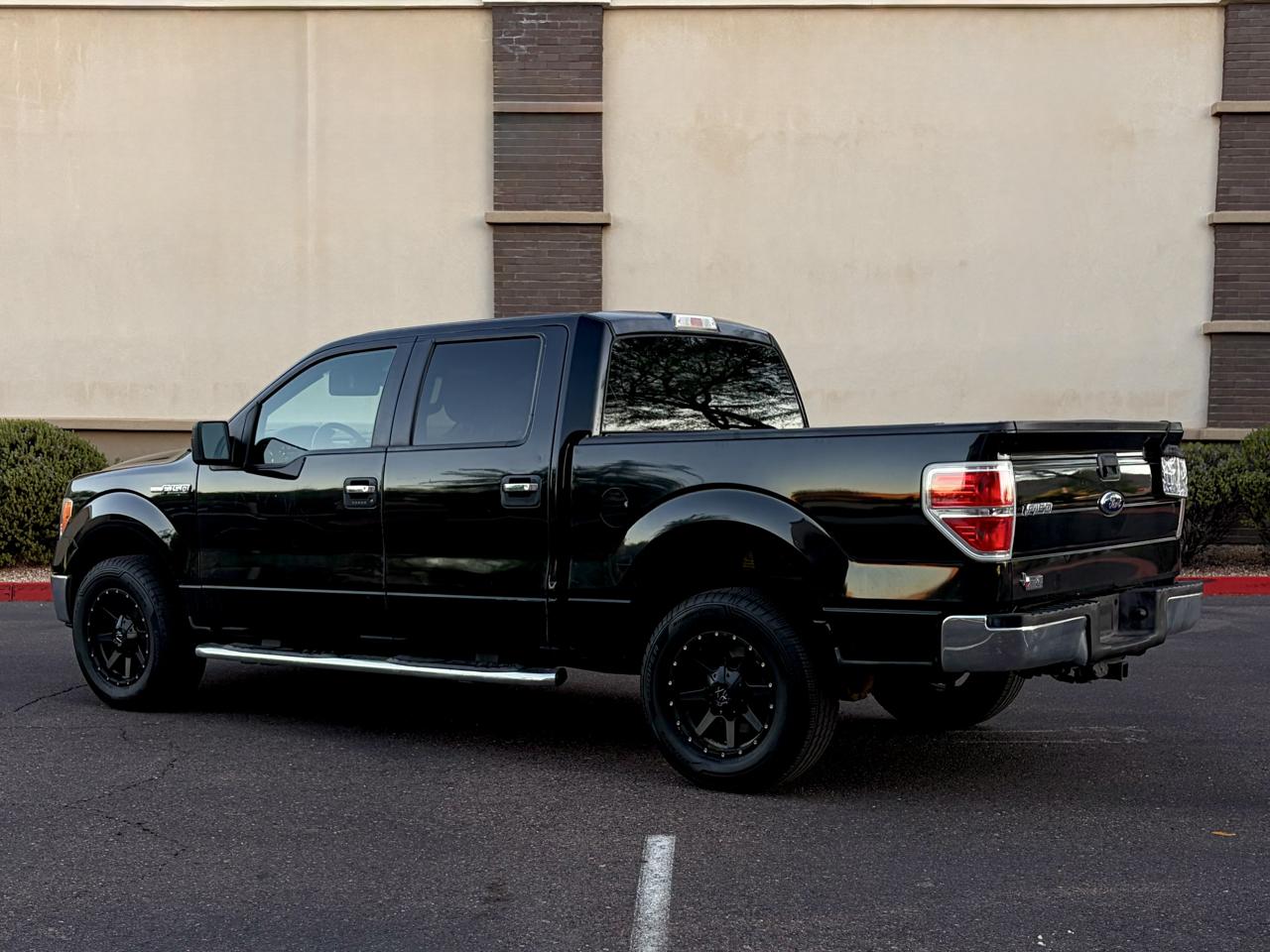 Ford F-150 2WD SuperCrew 145" XLT 2013