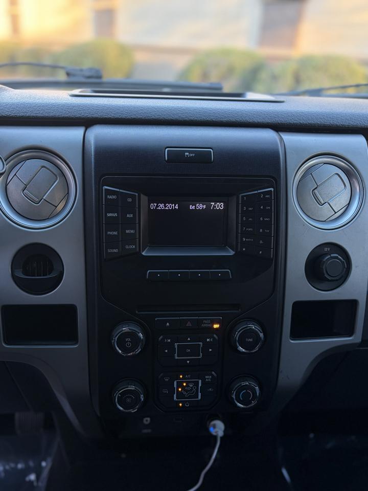 Ford F-150 2WD SuperCrew 145" XLT 2013
