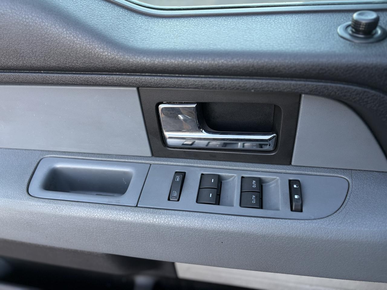 Ford F-150 2WD SuperCrew 145" XLT 2013