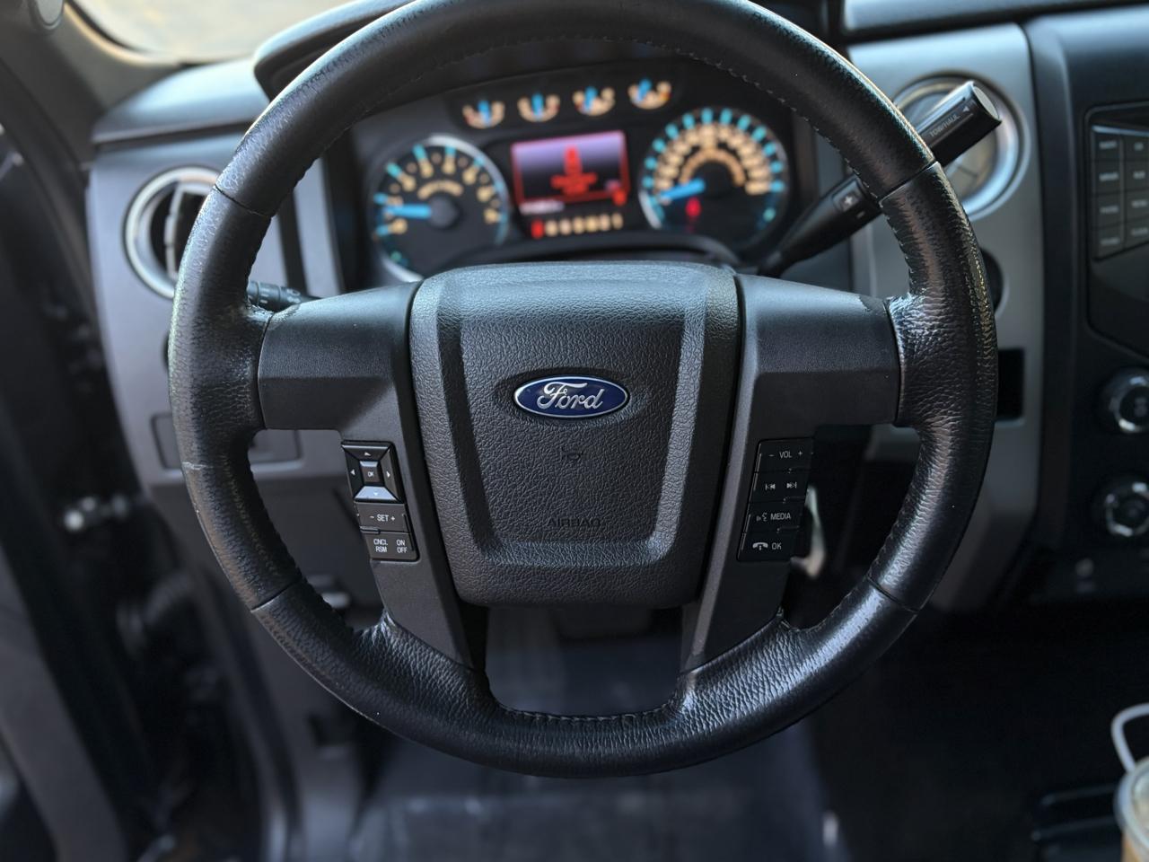 Ford F-150 2WD SuperCrew 145" XLT 2013