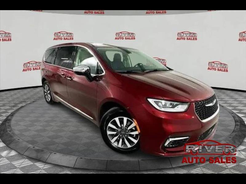 2023 Chrysler Pacifica Hybrid Limited
