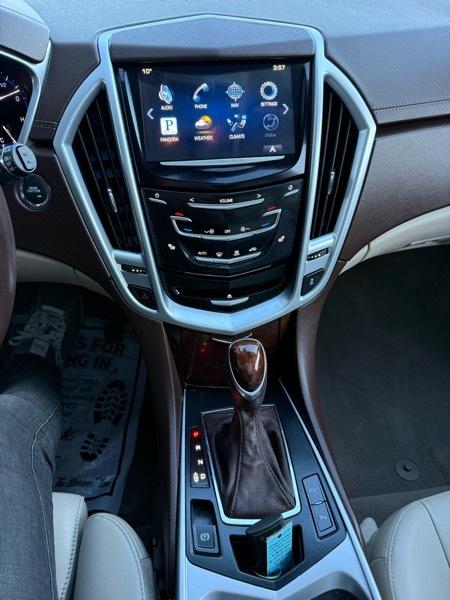 Cadillac SRX AWD Performance Collection 2013