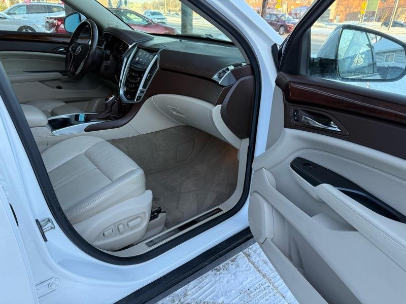 Cadillac SRX AWD Performance Collection 2013