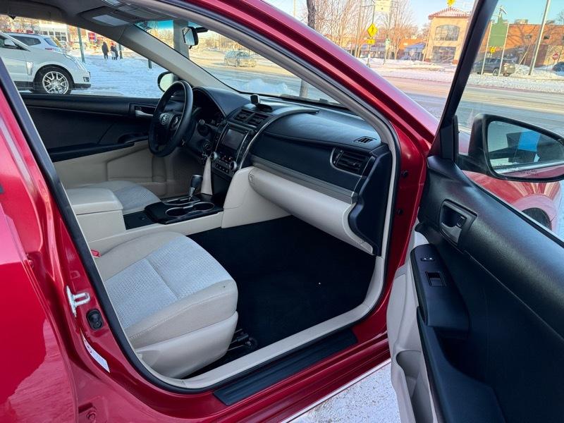 Toyota Camry LE 2012