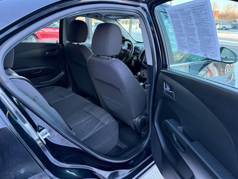 Chevrolet Sonic LT Auto Sedan 2015