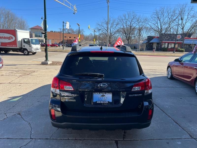 Subaru Outback 2.5i Limited 2013