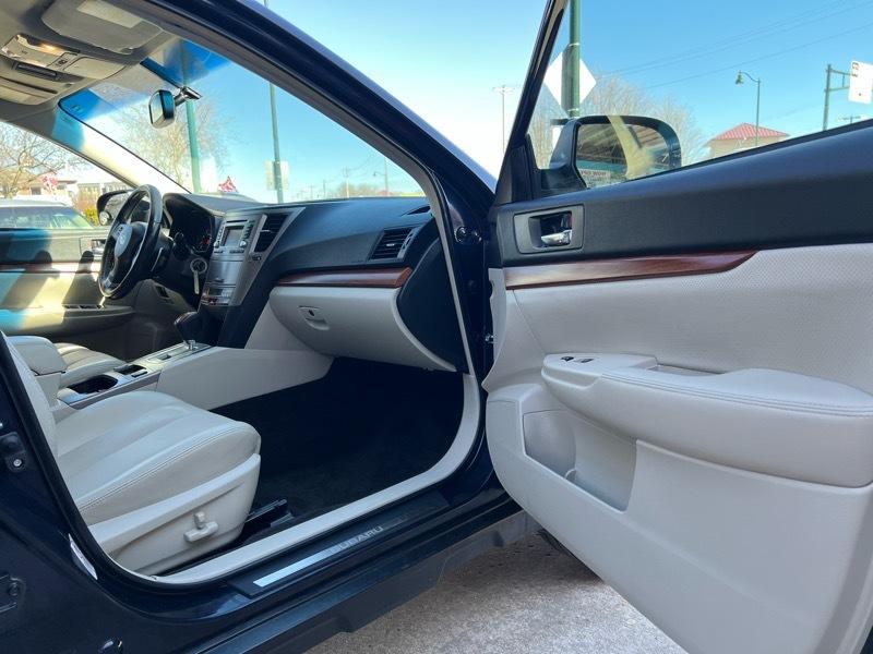 Subaru Outback 2.5i Limited 2013