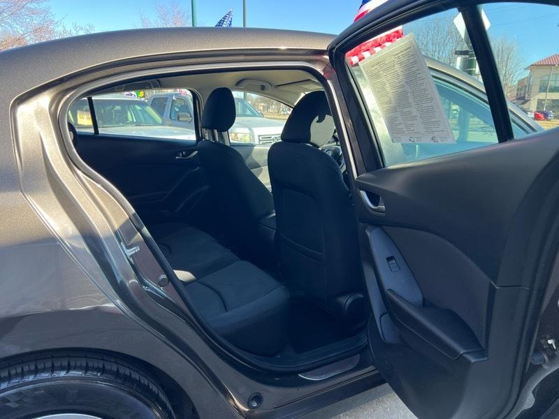 Mazda MAZDA3 i Sport AT 4-Door 2014