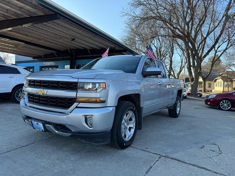 Chevrolet Silverado 1500 1LT Crew Cab 4WD 2017