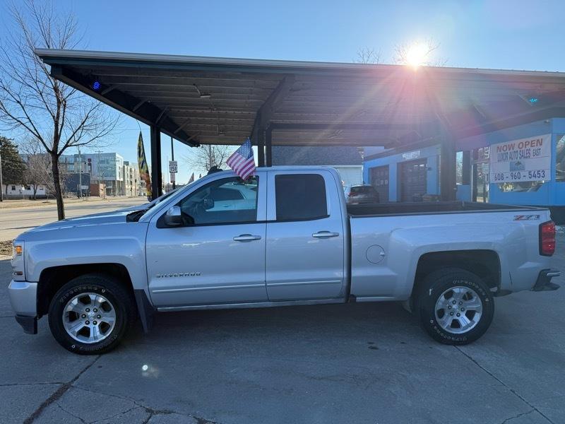 Chevrolet Silverado 1500 1LT Crew Cab 4WD 2017