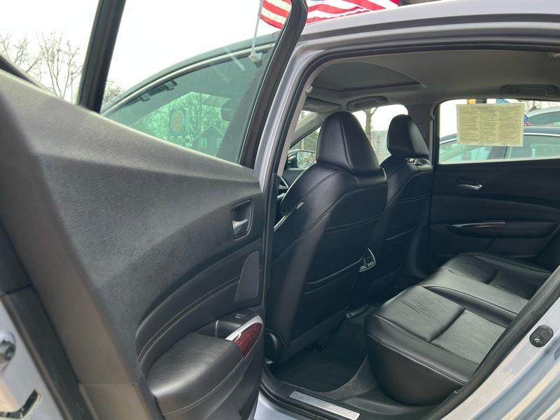 Acura TLX 2.4L FWD w/Technology Pkg 2015