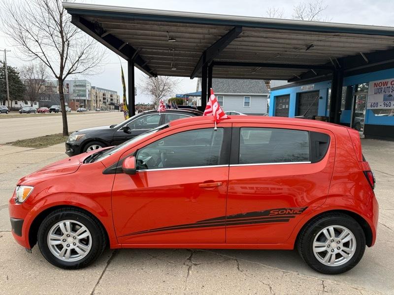 Chevrolet Sonic LT 4D Hatchback 2012