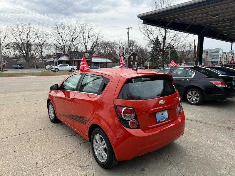 Chevrolet Sonic LT 4D Hatchback 2012