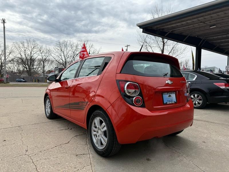 Chevrolet Sonic LT 4D Hatchback 2012