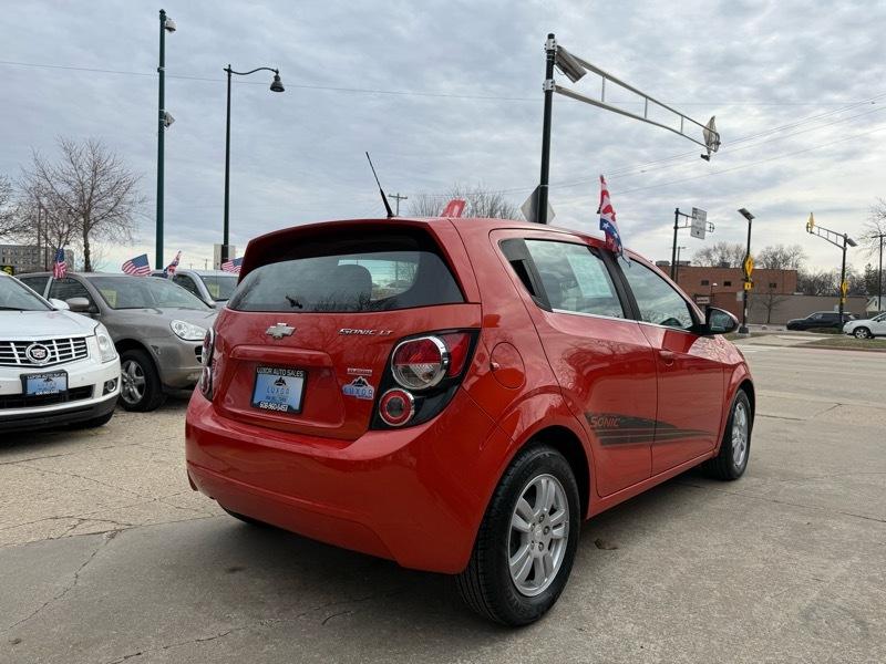 Chevrolet Sonic LT 4D Hatchback 2012