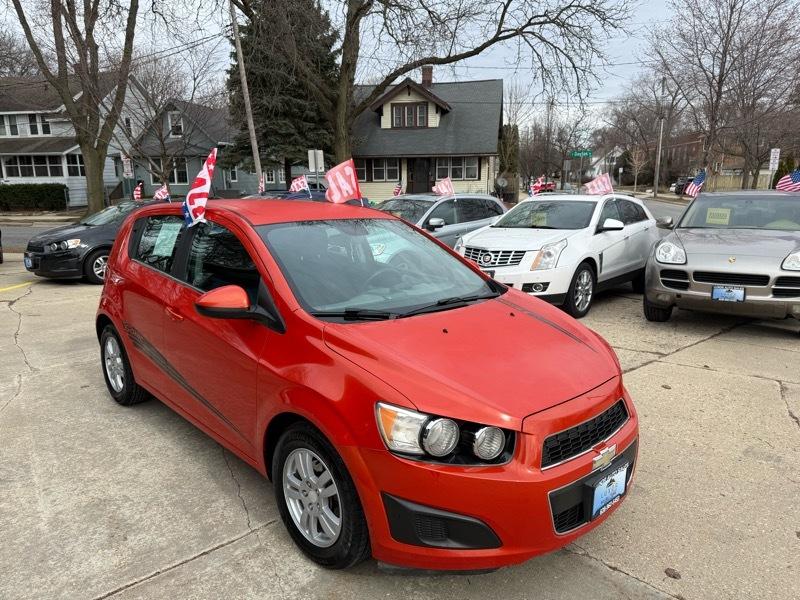 Chevrolet Sonic LT 4D Hatchback 2012