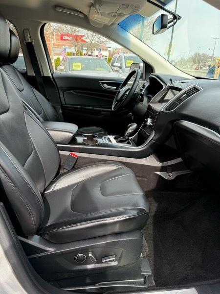 Ford Edge 4dr Titanium AWD 2017