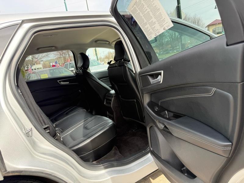 Ford Edge 4dr Titanium AWD 2017