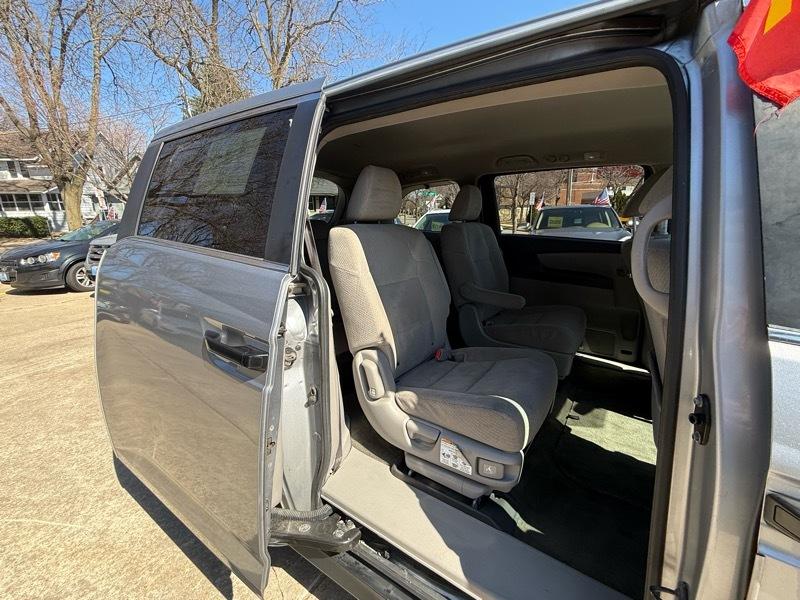 Honda Odyssey 5dr 7-Passenger LX 2016