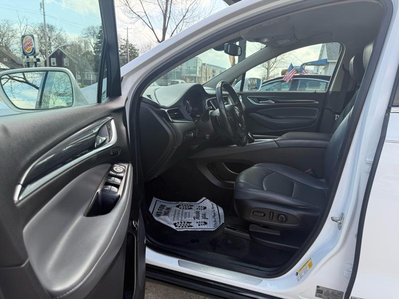 Buick Enclave Premium 4D SUV FWD 2019