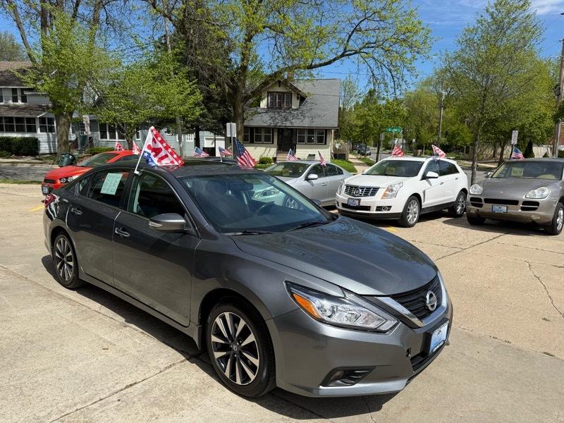 Nissan Altima 2.5 SV 2016
