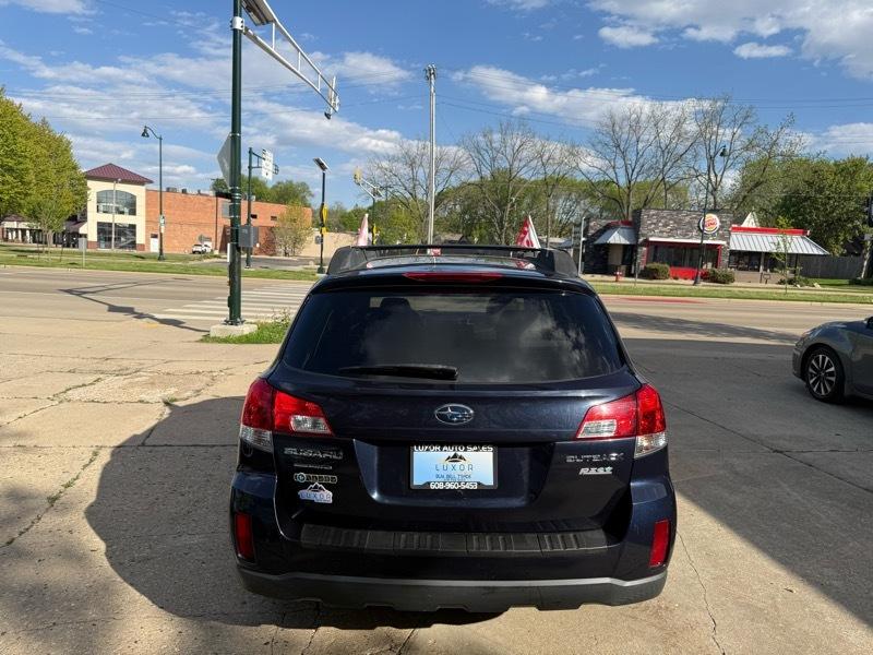 Subaru Outback 2.5i Premium 2013