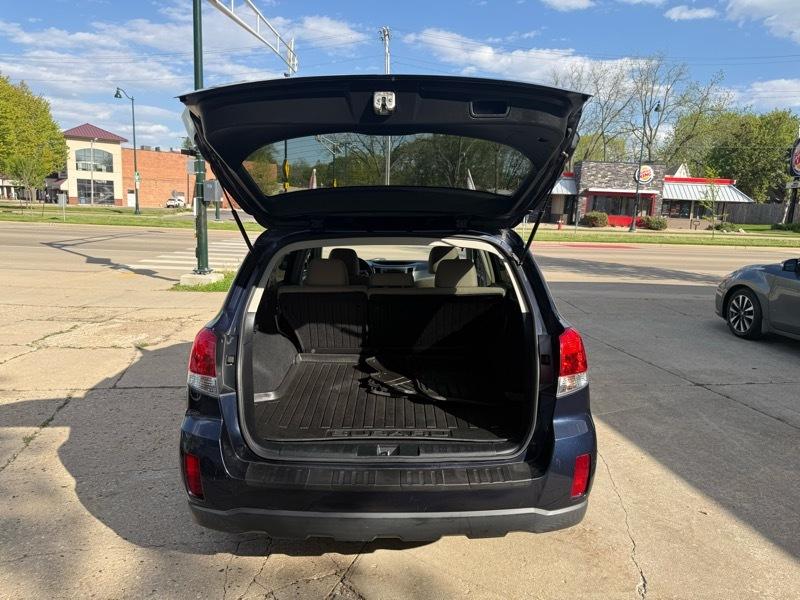 Subaru Outback 2.5i Premium 2013