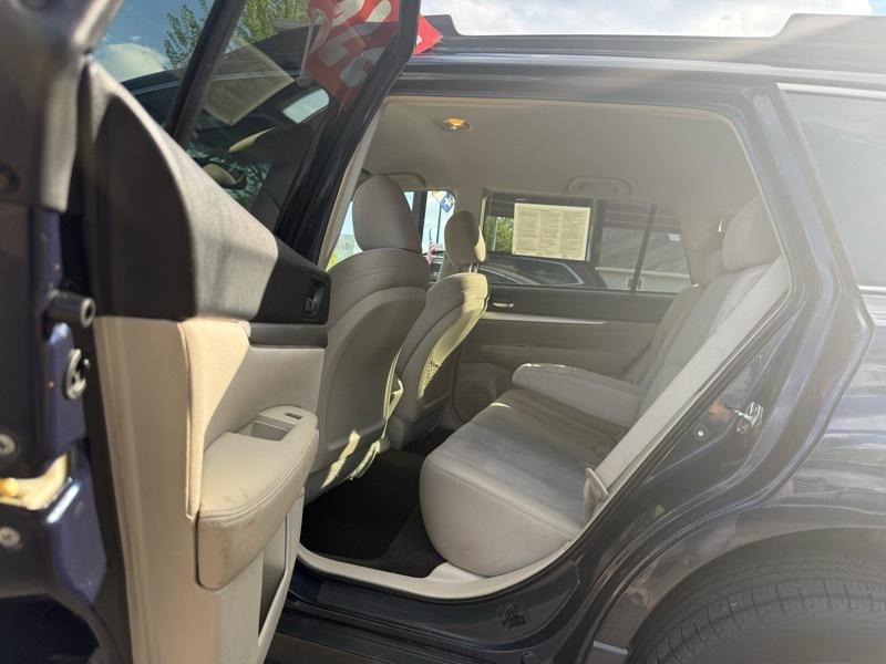Subaru Outback 2.5i Premium 2013