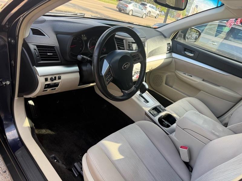 Subaru Outback 2.5i Premium 2013