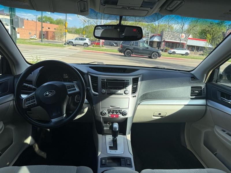 Subaru Outback 2.5i Premium 2013