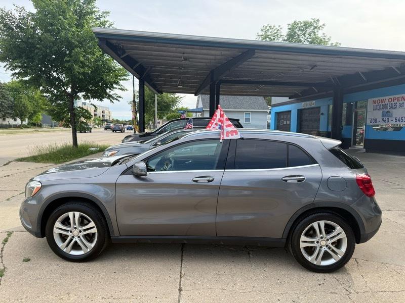 Mercedes-Benz GLA GLA 250 4MATIC SUV 2016