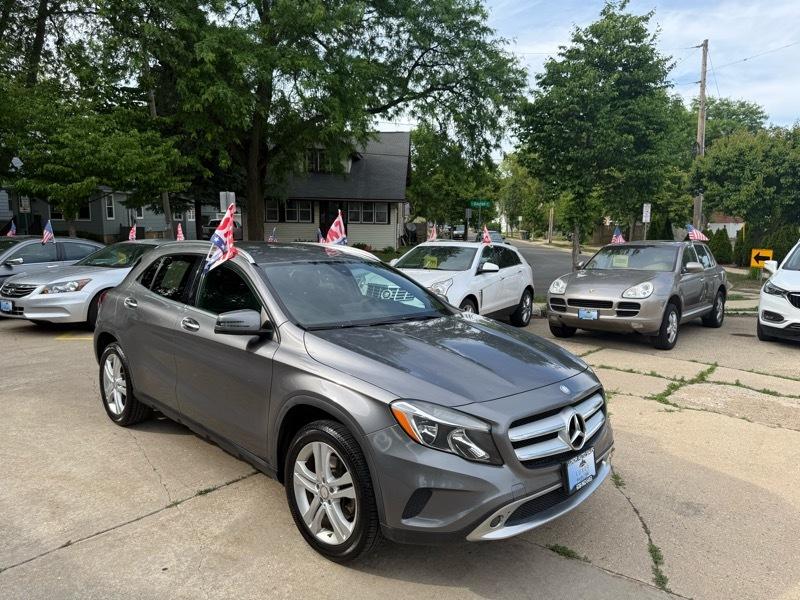Mercedes-Benz GLA GLA 250 4MATIC SUV 2016