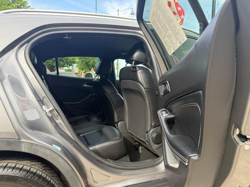 Mercedes-Benz GLA GLA 250 4MATIC SUV 2016