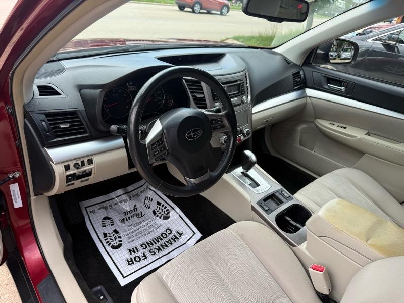 Subaru Outback 2.5i Premium 2013