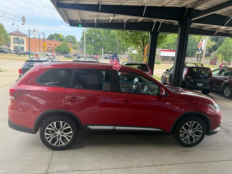 Mitsubishi Outlander SE 2016