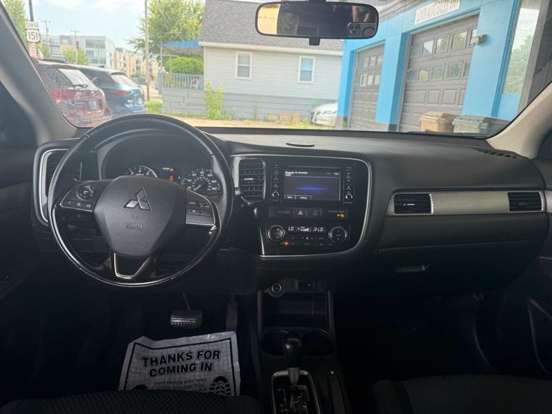 Mitsubishi Outlander SE 2016