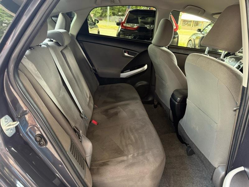 Toyota Prius Two 2015
