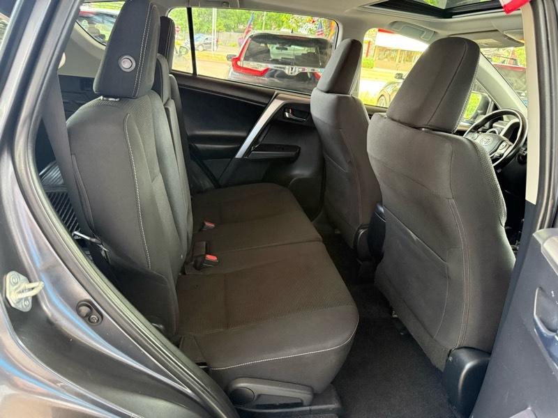 Toyota RAV4 XLE 2018