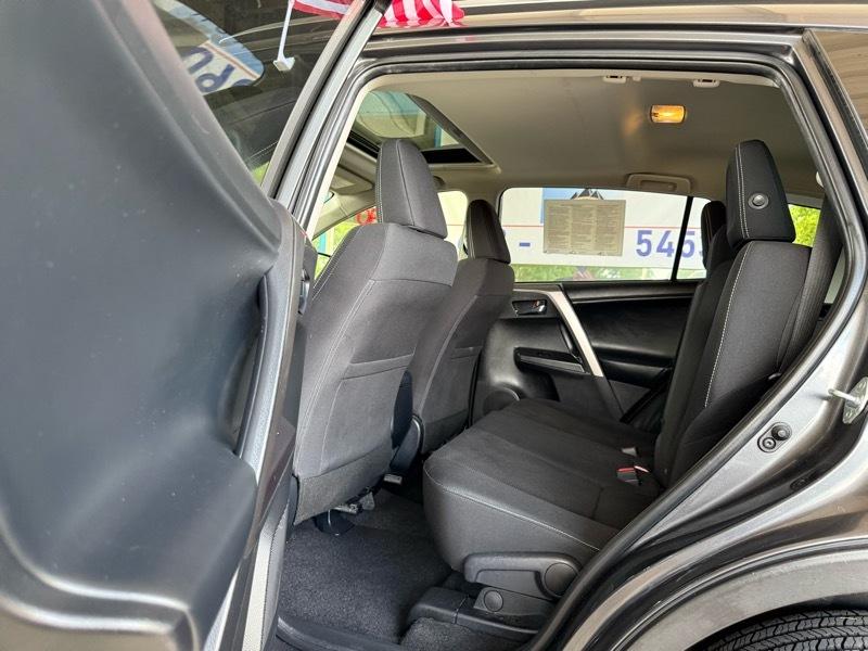 Toyota RAV4 XLE 2018