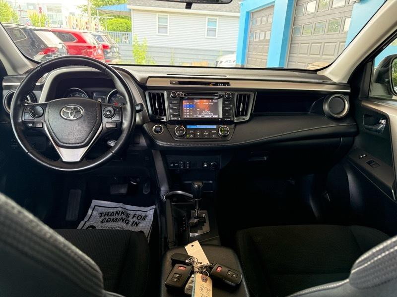 Toyota RAV4 XLE 2018