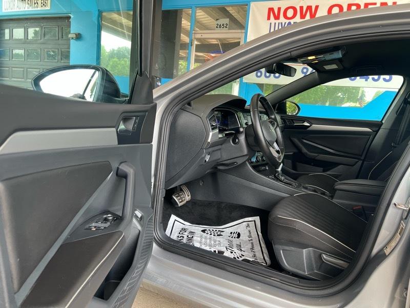 Volkswagen Jetta Sport 2024